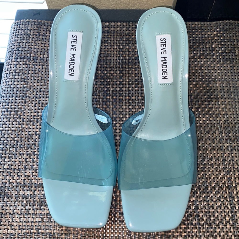 Steve Madden kitten heels